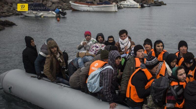 غرق زورق يحمل مهاجرين ” انقاذ 12 شخصا و 20 شخصا في عداد المفقودين- فيديو