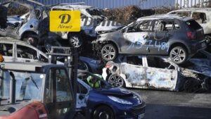 فرنسا.. إحراق أكثر من 850 سيارة ليلة رأس السنة واعتقال أكثر من 400 شخص