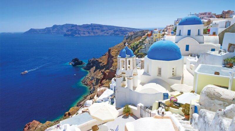السياحة اليونانية تعود إلى مستويات ما قبل الوباء “تقرير مفوضية الاتحاد الأوروبي”