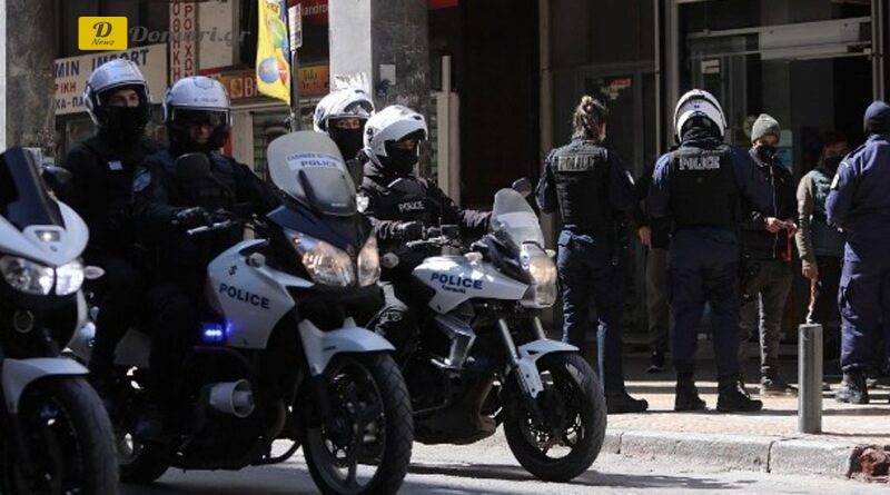 تستمر عمليات الشرطة اليونانية في وسط أثينا وساحة فيكتوريا ومحطة لاريسا لليوم الرابع مع اعتقال 51 شخصاً