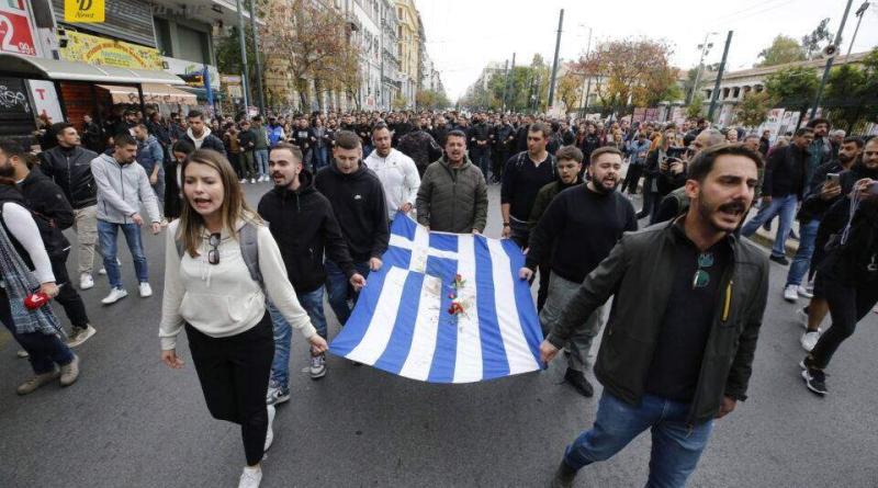 انتشر الشرطة في أثينا وسالونيك في ذكرى انتفاضة البوليتكنيك عام 1973