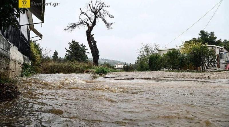 اليونان.. فيضانات وانهيارات أرضية وانقطاع التيار الكهربائي في عدة مناطق من البلاد - فيديو